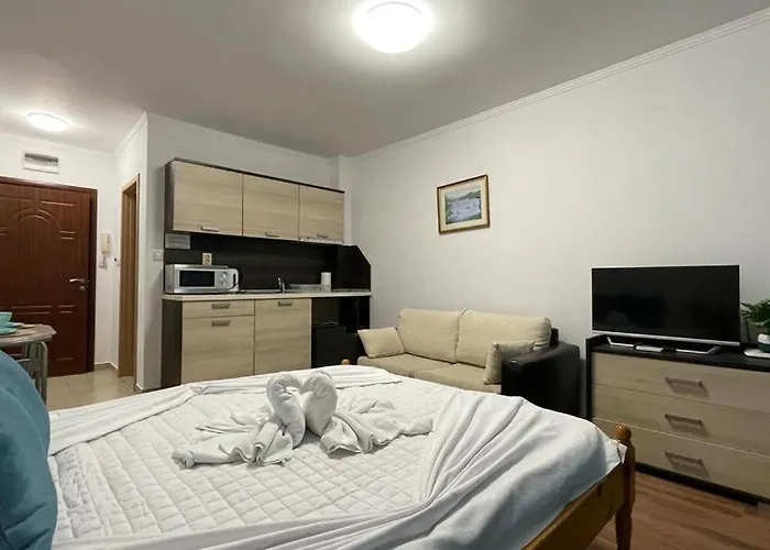 Апартамент Summer Breeze 503 Private Sunny